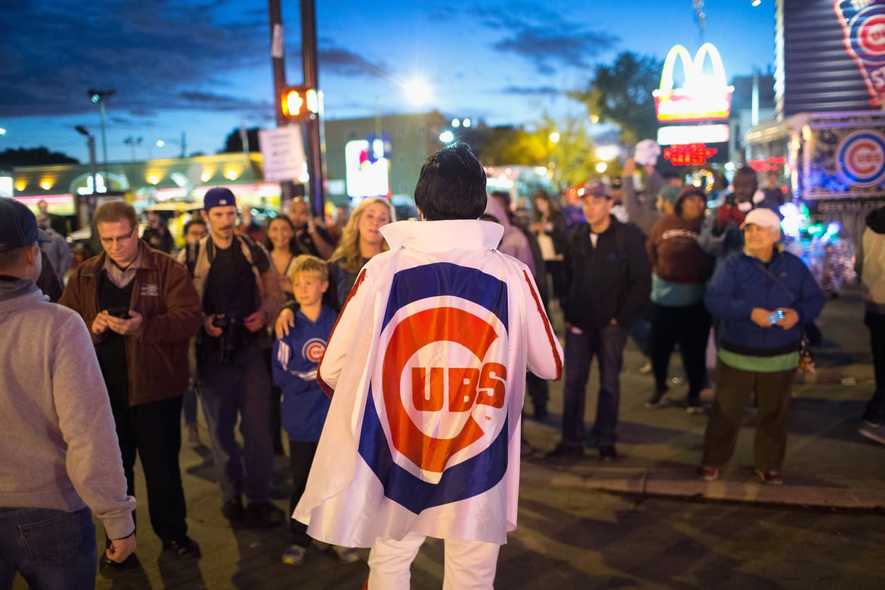 Los Cubs celebraron en grande el pase a la final de la liga Nacional. Mira el ambiente que se armó en el Wrigley Field.