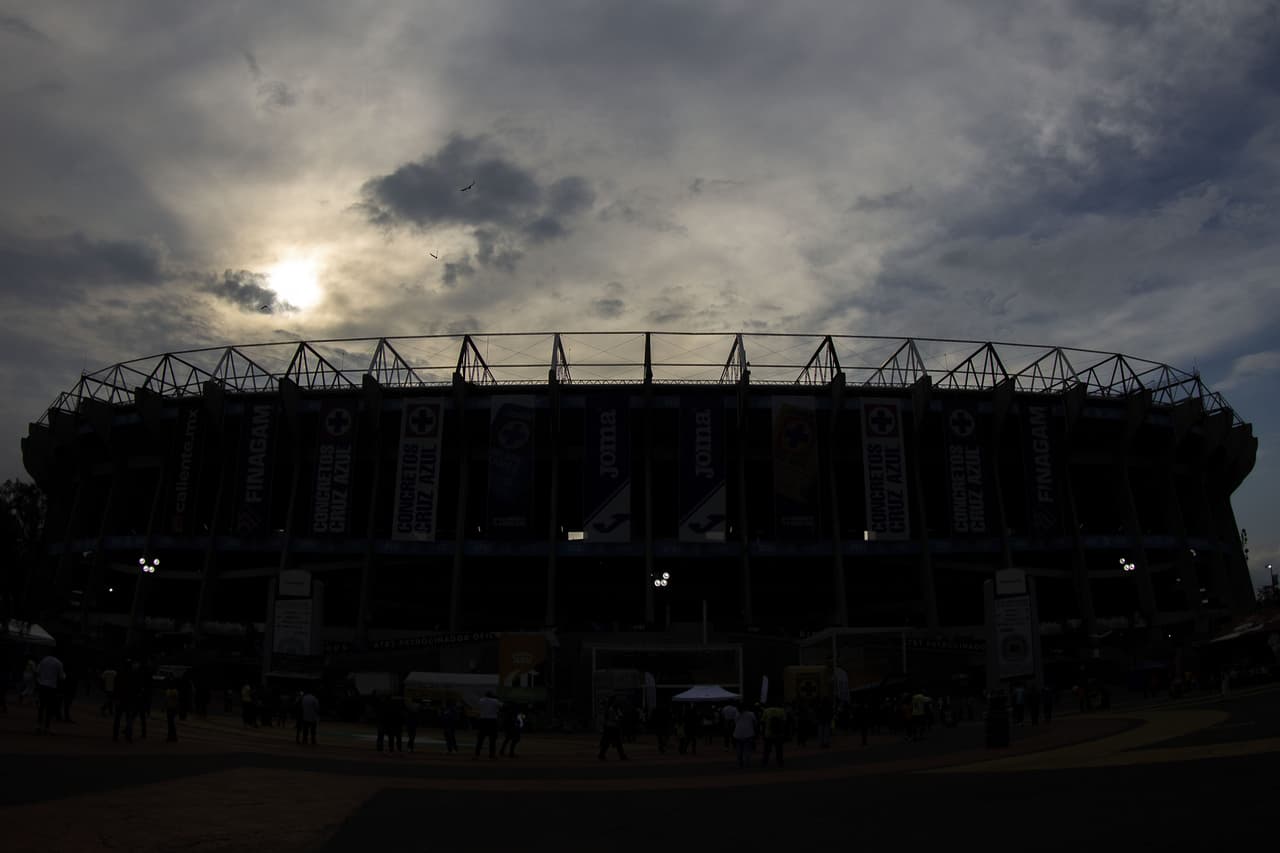 Panorámica sensacional del estadio Azteca previo al juego entre América y Cruz Azul.