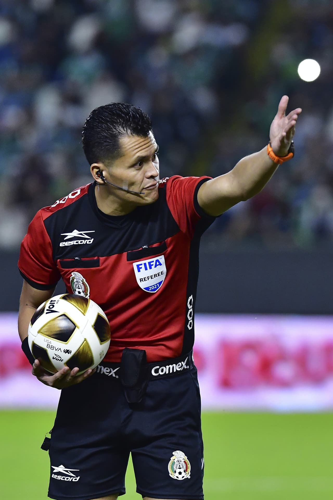 Jorge Antonio Perez Durán tuvo un buen trabajo, aunque con algunas tarjetas amarillas pudieron salir antes.