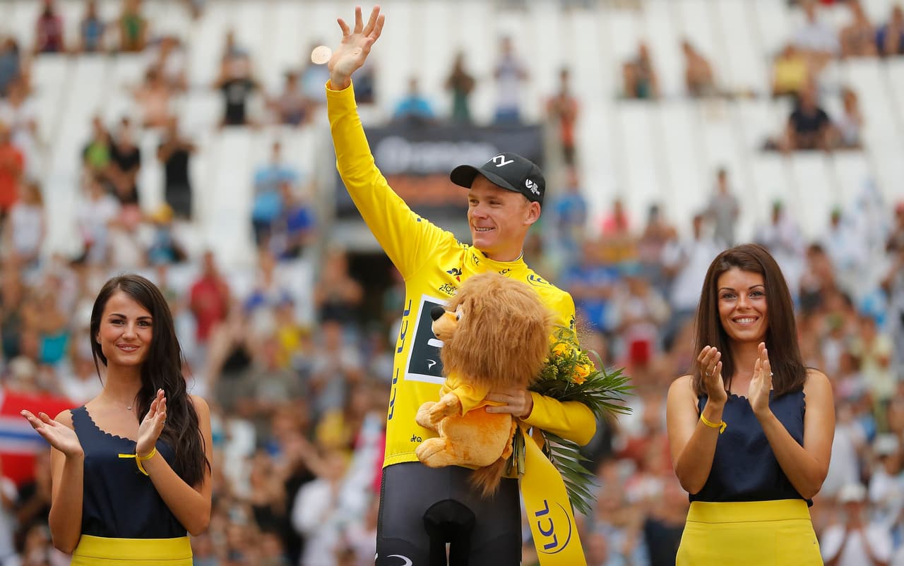 El británico Christopher Froome es así el nuevo rey de Francia en un Tour que lo consolida como el ciclista dominante de este siglo en tierras galas.