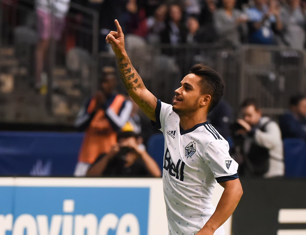 Vancouver rescata empate ante Dallas con gran gol de tiro libre del uruguayo Cristian Techera