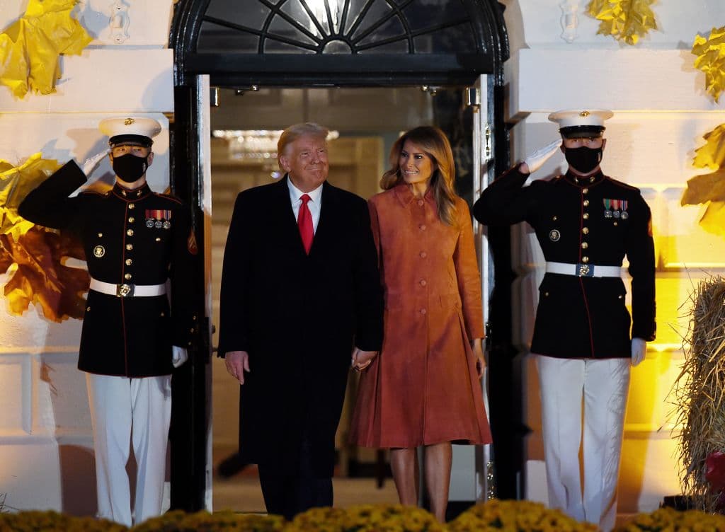 El 25 de octubre, la primera dama y el presidente recibieron a varios niños para regalar dulces.