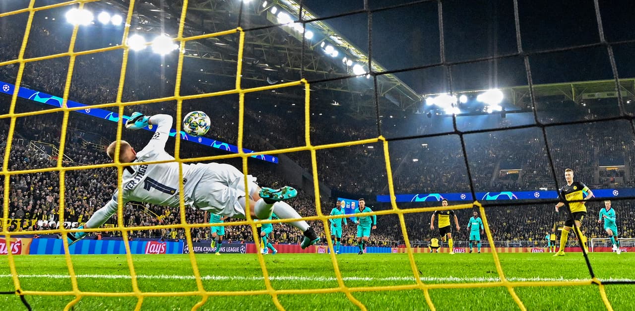 Borussia Dortmund 0-0 Barcelona. Reus falló el penal ante Ter Stegen.