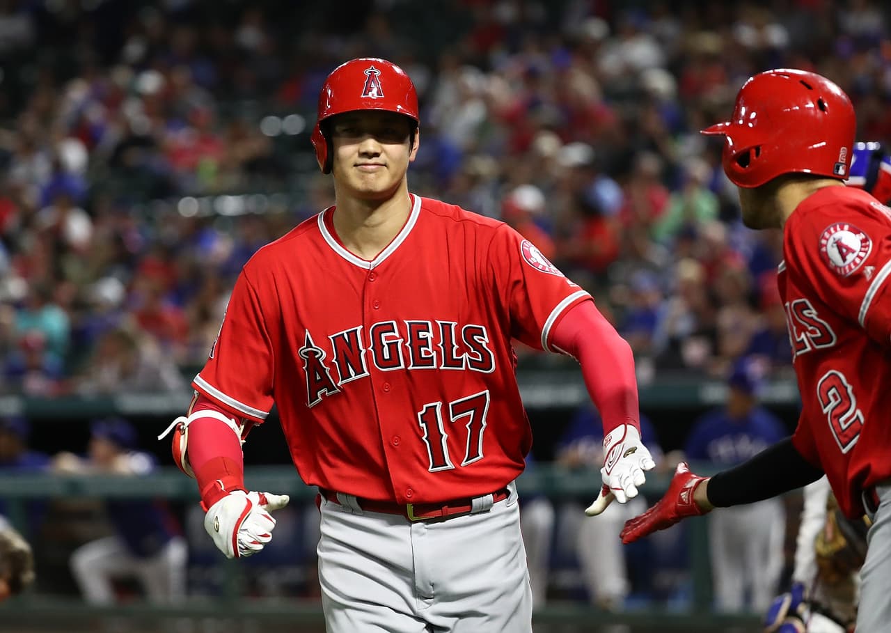 Conectó dos cuadrangulares en el triunfo ante los Rangers.