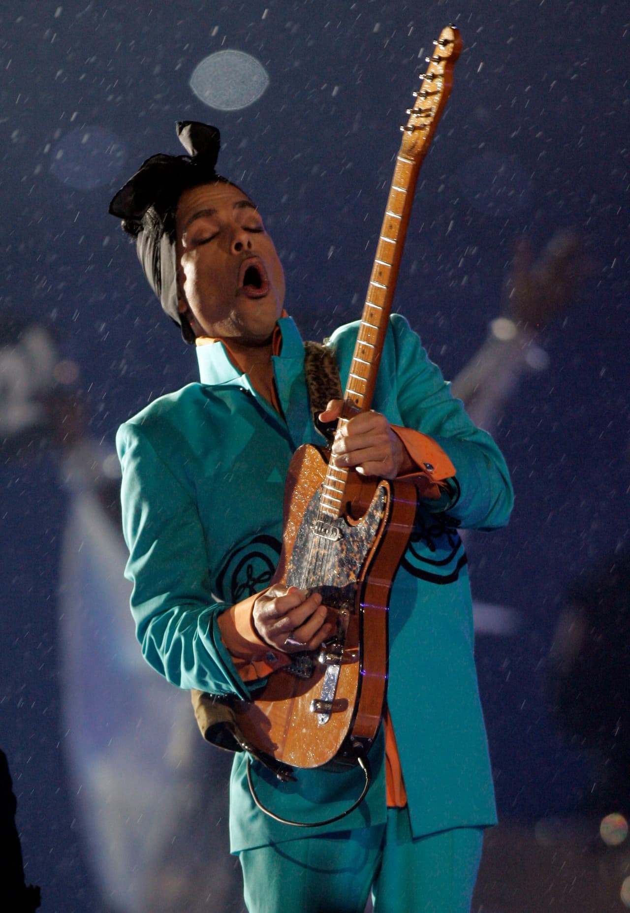 Así recordamos a Prince durante el Super Bowl XLI el 4 de febrero del 2007 en el Estadio de los Miami Dolphins.