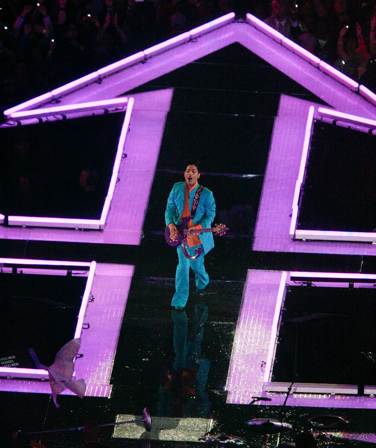 Así recordamos a Prince durante el Super Bowl XLI el 4 de febrero del 2007 en el Estadio de los Miami Dolphins.