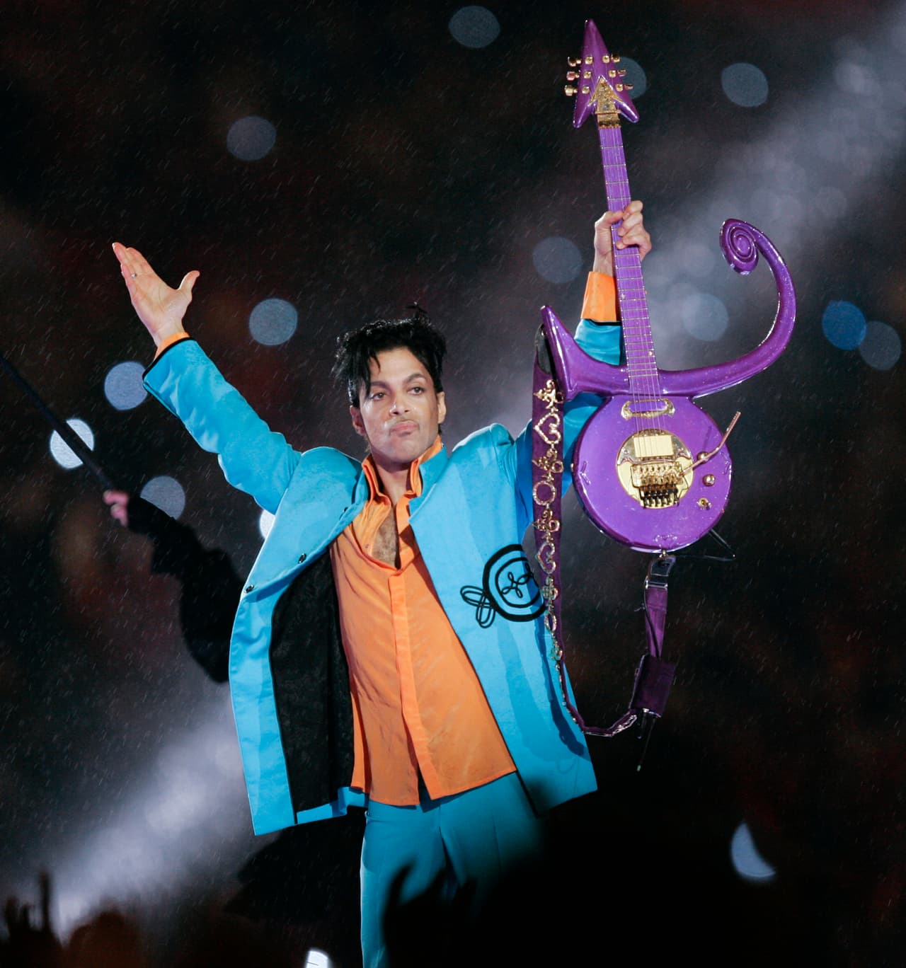 Así recordamos a Prince durante el Super Bowl XLI el 4 de febrero del 2007 en el Estadio de los Miami Dolphins.