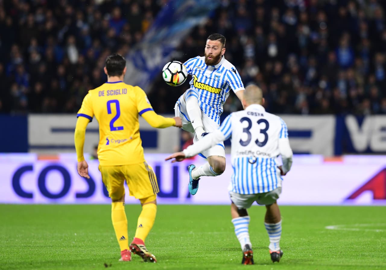 Después del minuto 15, el balón y las acciones quedaron en manos de la Juventus.