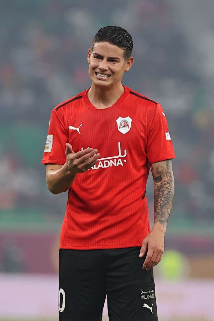 Sin embargo, mientras el famoso publica fotos de su nueva novia, Bichota presenta al posible reemplazo del artista.