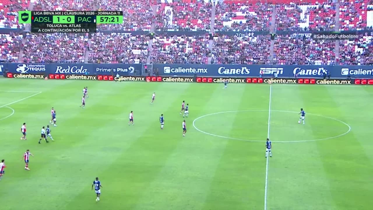 ¡TIRO ATAJADO! disparo por Enner Valencia.