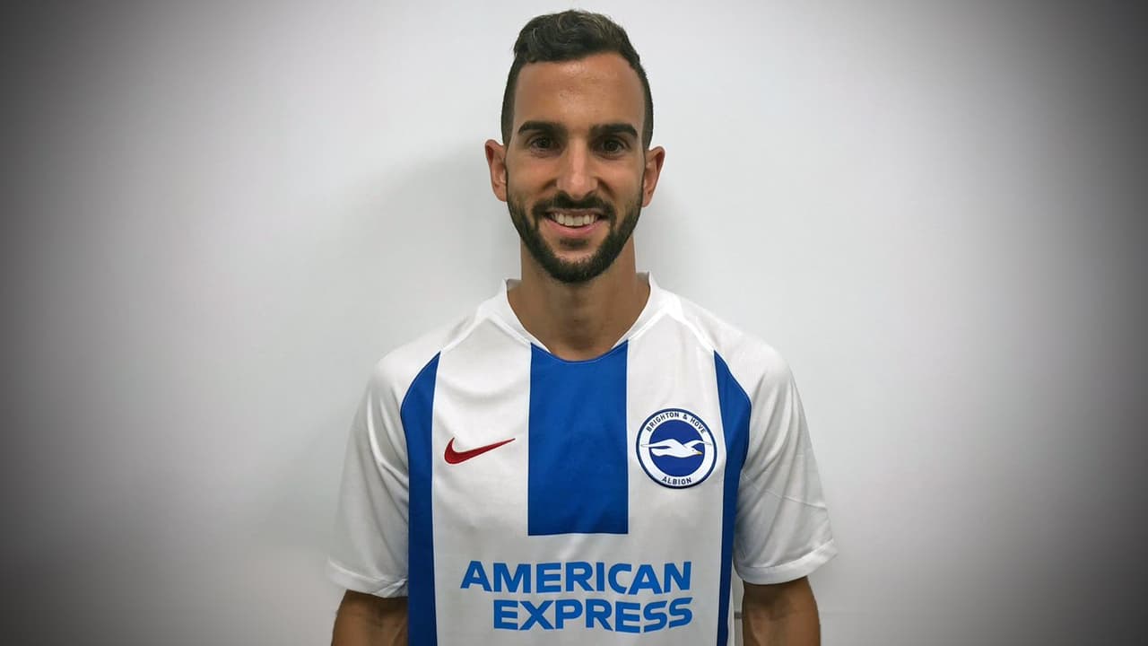 Martín Montoya (Valencia C.F.) pasa al Brighton & Hove Albion.