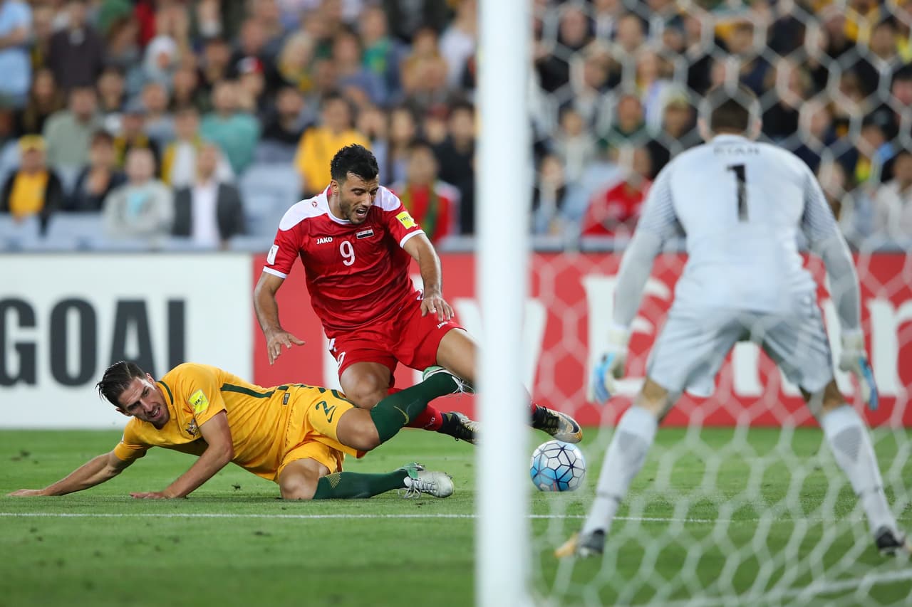 Después del gol australiano, Al Somah tuvo el gol en un tiro libre que despejó el palo izquierdo. Sobre el final, protagonizó lo que para muchos fue un penal claro que le daba la opción del empate desde el manchón, pero el árbitro no lo decretó.