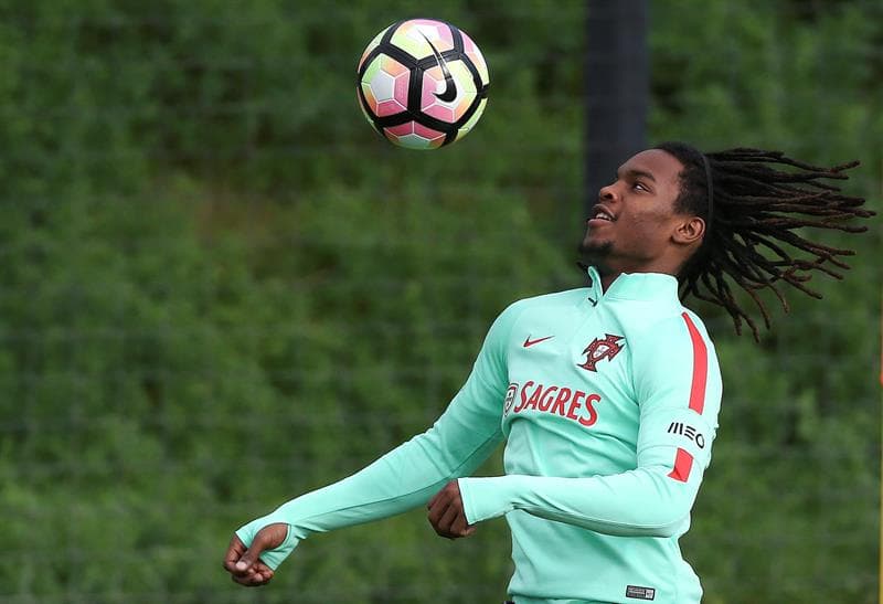Renato es una de las grandes promesas del fútbol portugués. Su calidad es referencia para muchos grandes de Europa que lo persiguen.