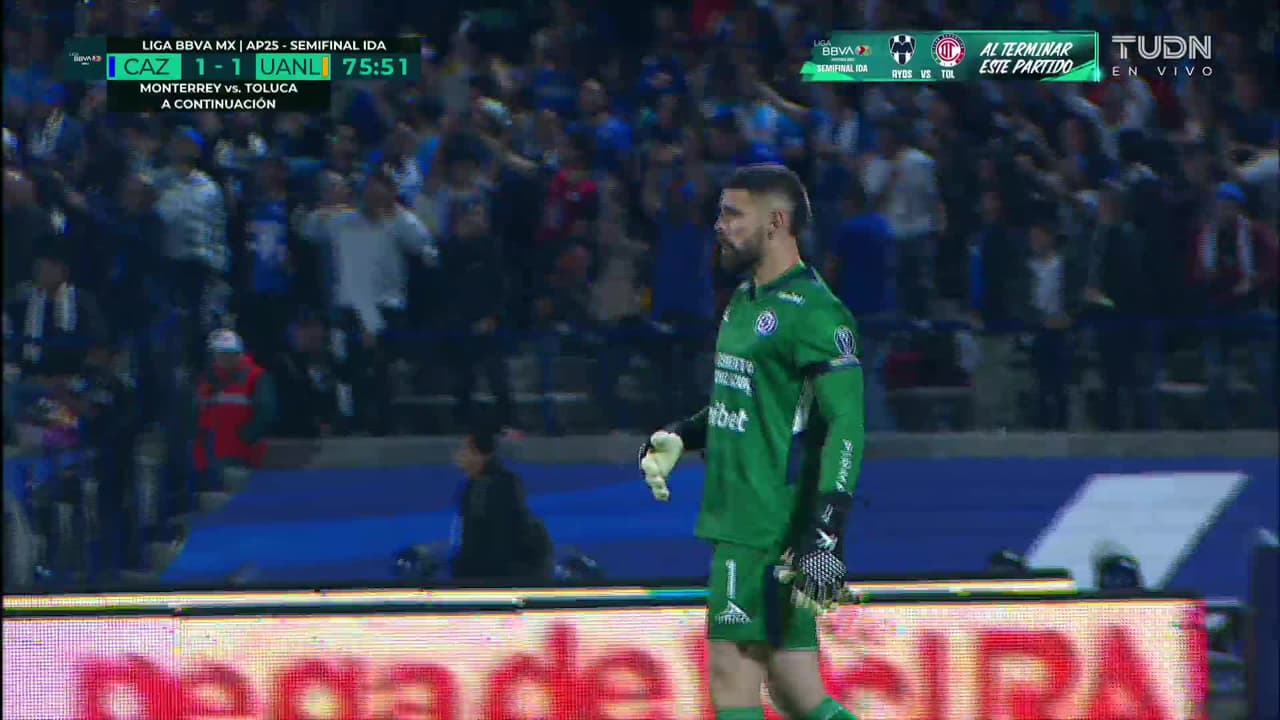 ¡GOL!  anota para Cruz Azul. Gabriel Fernández