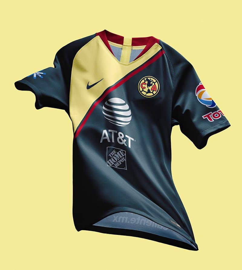 Jersey visitante del Club América 2018/19 encuéntrala en 
<a href="https://www.univisiondeportesfanshop.com/storeitems?ss=club-america" target="_blank">Univisión Deportes Fan Shop</a>.