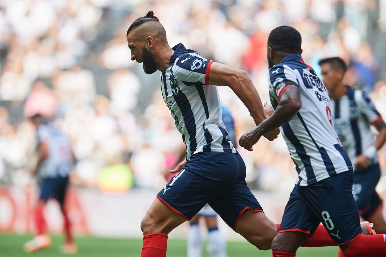 Recordamos otras lesiones que sufrído el central César Montes.