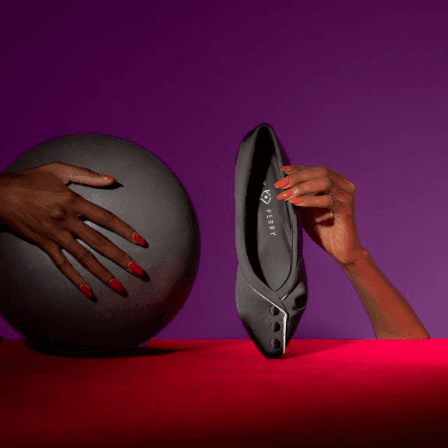 La estrella del pop también tiene una línea de zapatos llamada ‘Katy Perry Collections’, donde plasma su estilo extravagante y colorido.