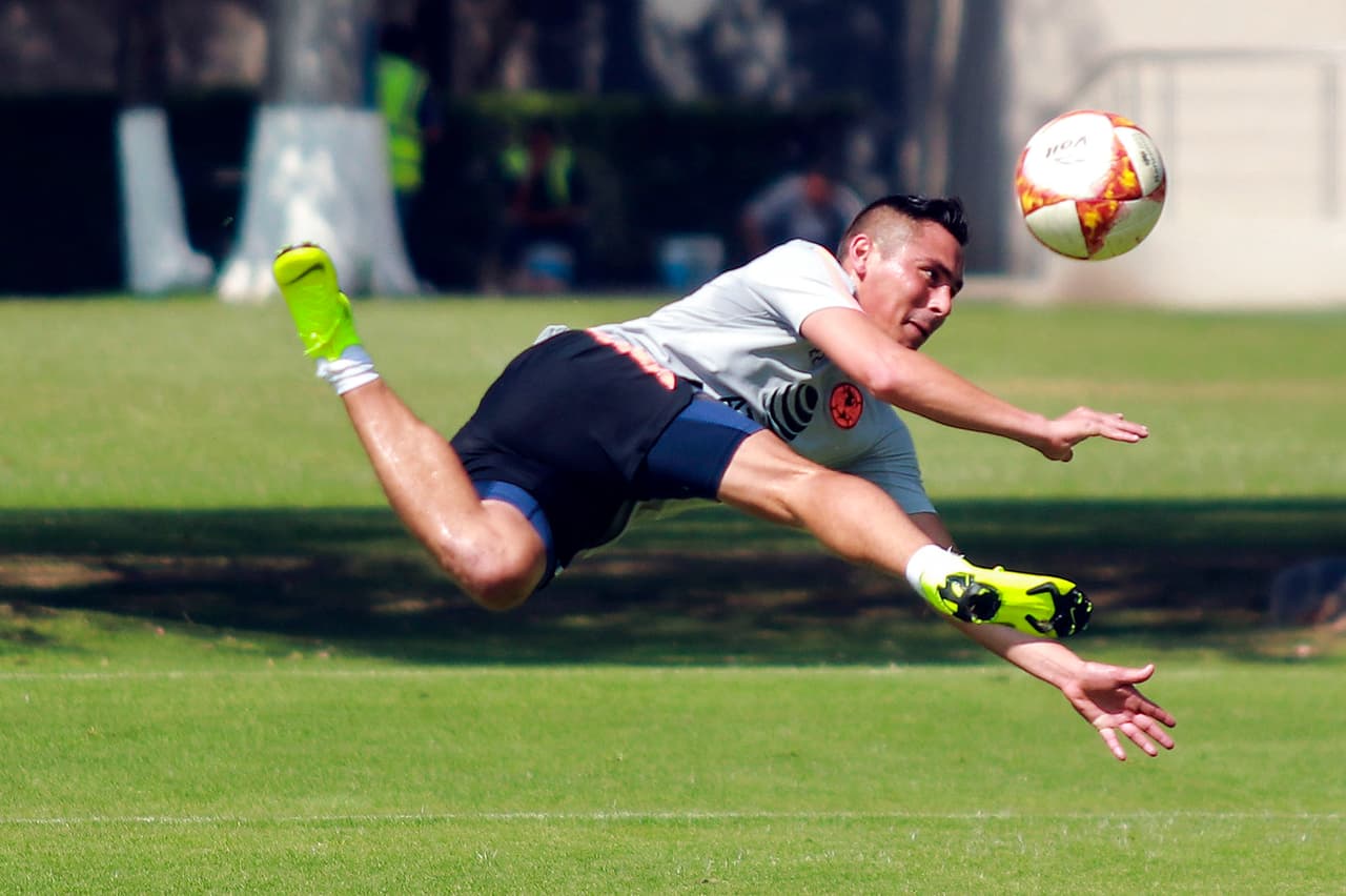 América ocupa el primer lugar con 28 puntos pero aventaja a Santos gracias a su mejor ventaja de gol.