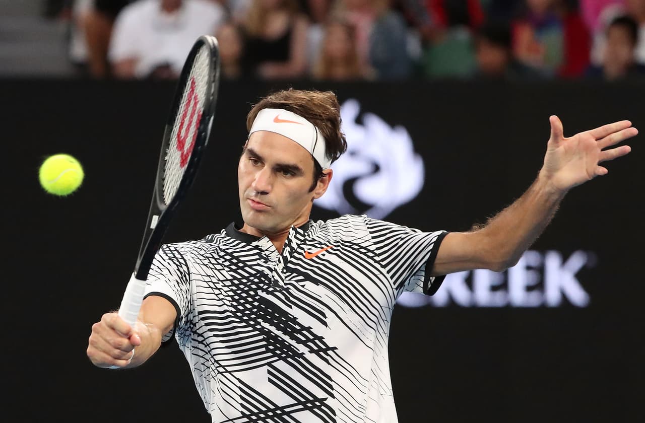 Federer se impuso en solo 92 minutos, de una forma más tranquila que en el épico duelo anterior contra el japonés Kei Nishikori (6-7, 6-4, 6-1, 4-6 y 6-3), dándose un respiro ante el próximo encuentro, que asegura ya un suizo en la final.
