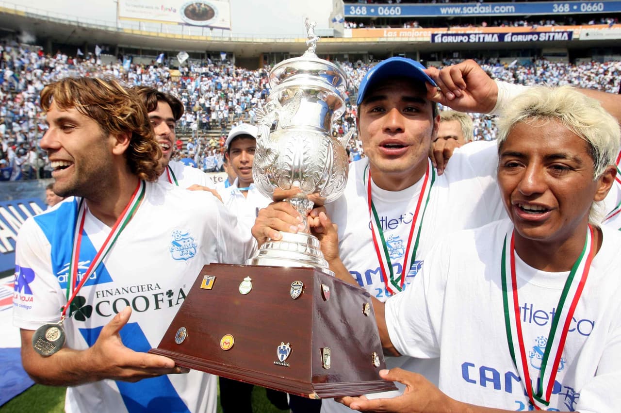 'El Chelís' sacó campeón al Puebla en 2007 con Damián 'Ruso' Zalmoginy.