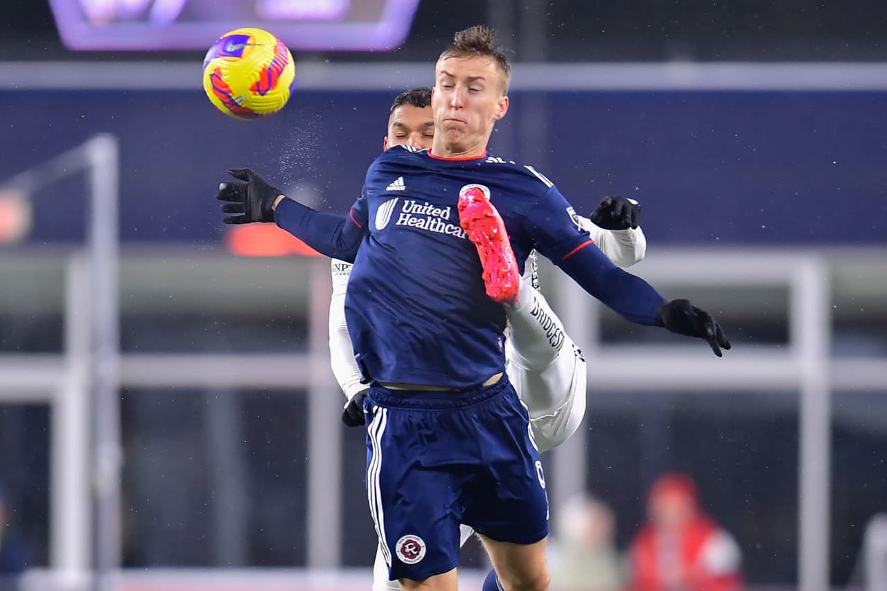 New England Revolution fue muy superior a los Pumas y se impuso gracias a un doblete de Adam Buksa y otro tanto de Sebastian Lletget.