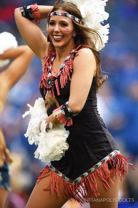 No todo es terror en Halloween, las porristas de la NFL mostraron su lado sexy con estos disfraces, unos coquetos, otros muy HOT, tú decides.