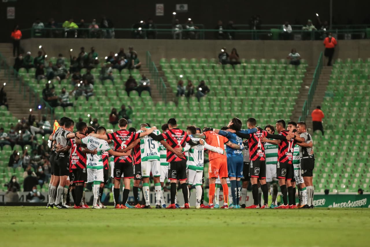 Santos Laguna sumó su tercer triunfo en los últimos cuatro partidos y se metió de lleno en la pelea por el Repechaje gracias los goles de Gorriarán, Suárez y el doblete de Preciado ante unos débiles Xolos de Tijuana.