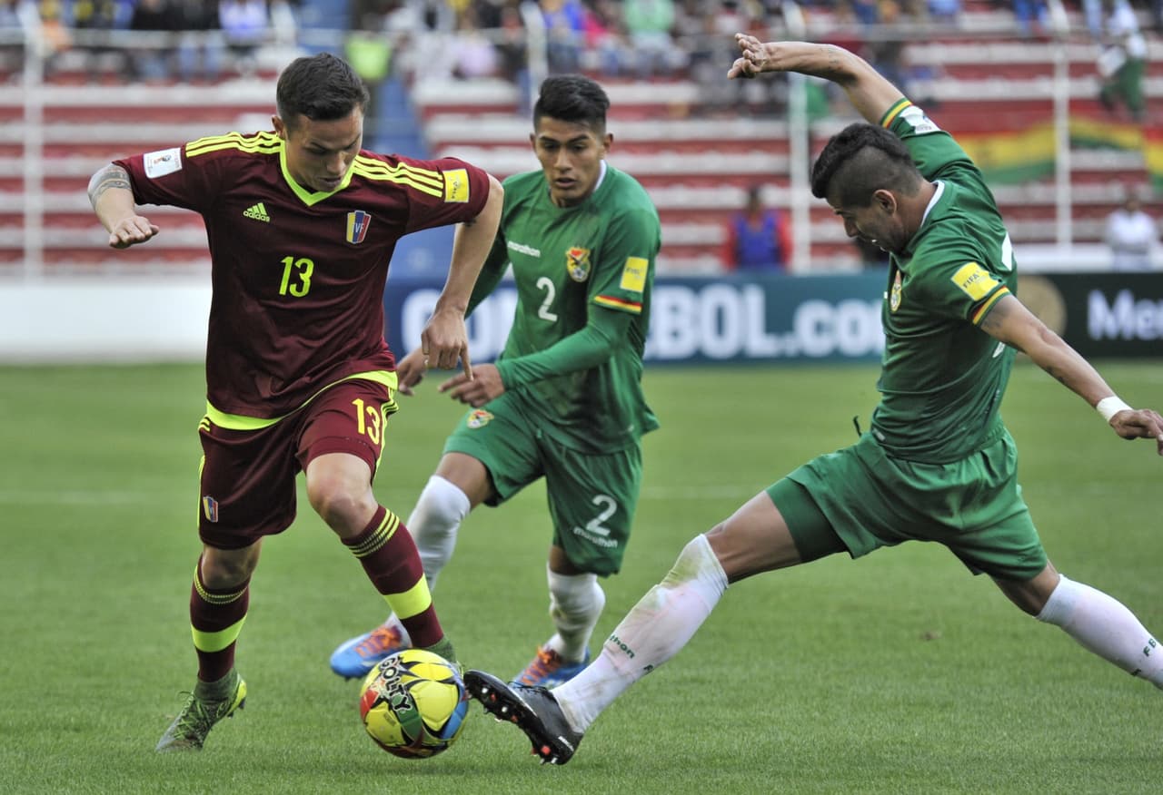 Venezuela y Bolivia se miden en duelo de 'honor'