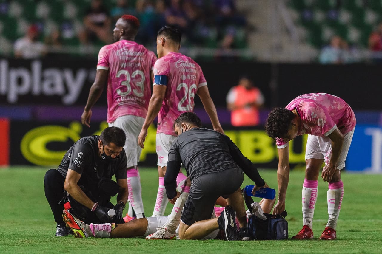 Las faltas tomaron protagonismo en la recta final y al 70', el autor del gol, Sanvezzo, salía lesionado, pero con los tres puntos para Mazatlán que llegó a 17 unidades.