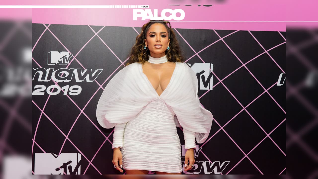 Anitta recluta a la ex de su amigo Maluma para su nuevo video | La cantante brasileña deslumbró a todos luego de aparecer en traje de baño junto a sus amigas en Aspen, Colorado.