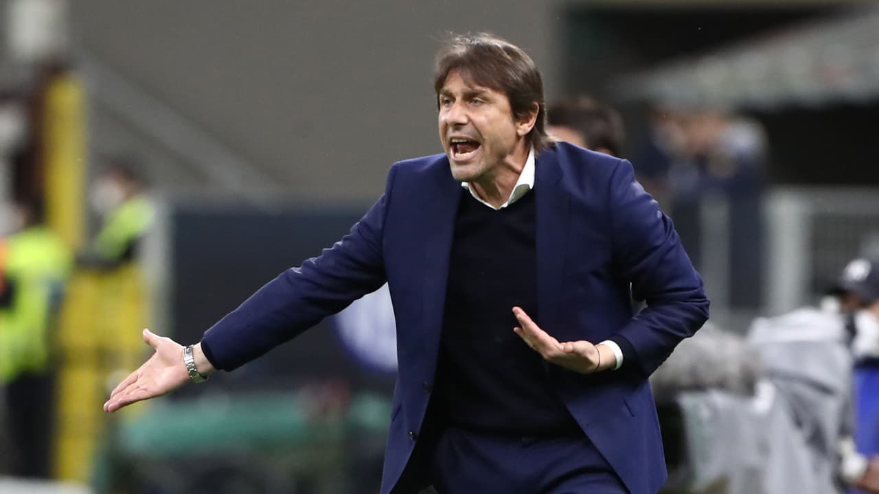 Antonio Conte deja al Inter de Milán pese a ganar el Scudetto