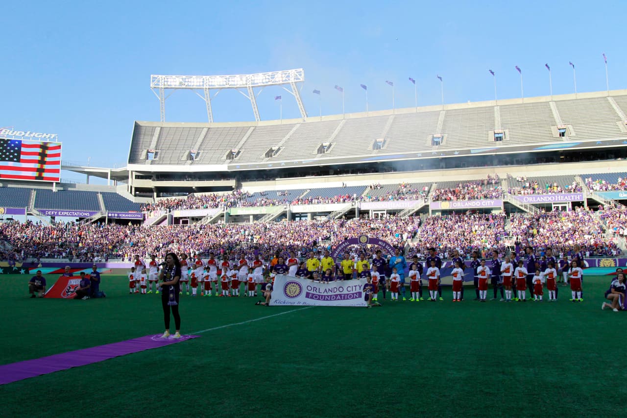 Más de 30 mil aficionados se dieron cita en el Citrus Bowl para presenciar a Orlando City SC extender su racha invicta con la victoria 1-0 sobre D.C. United.