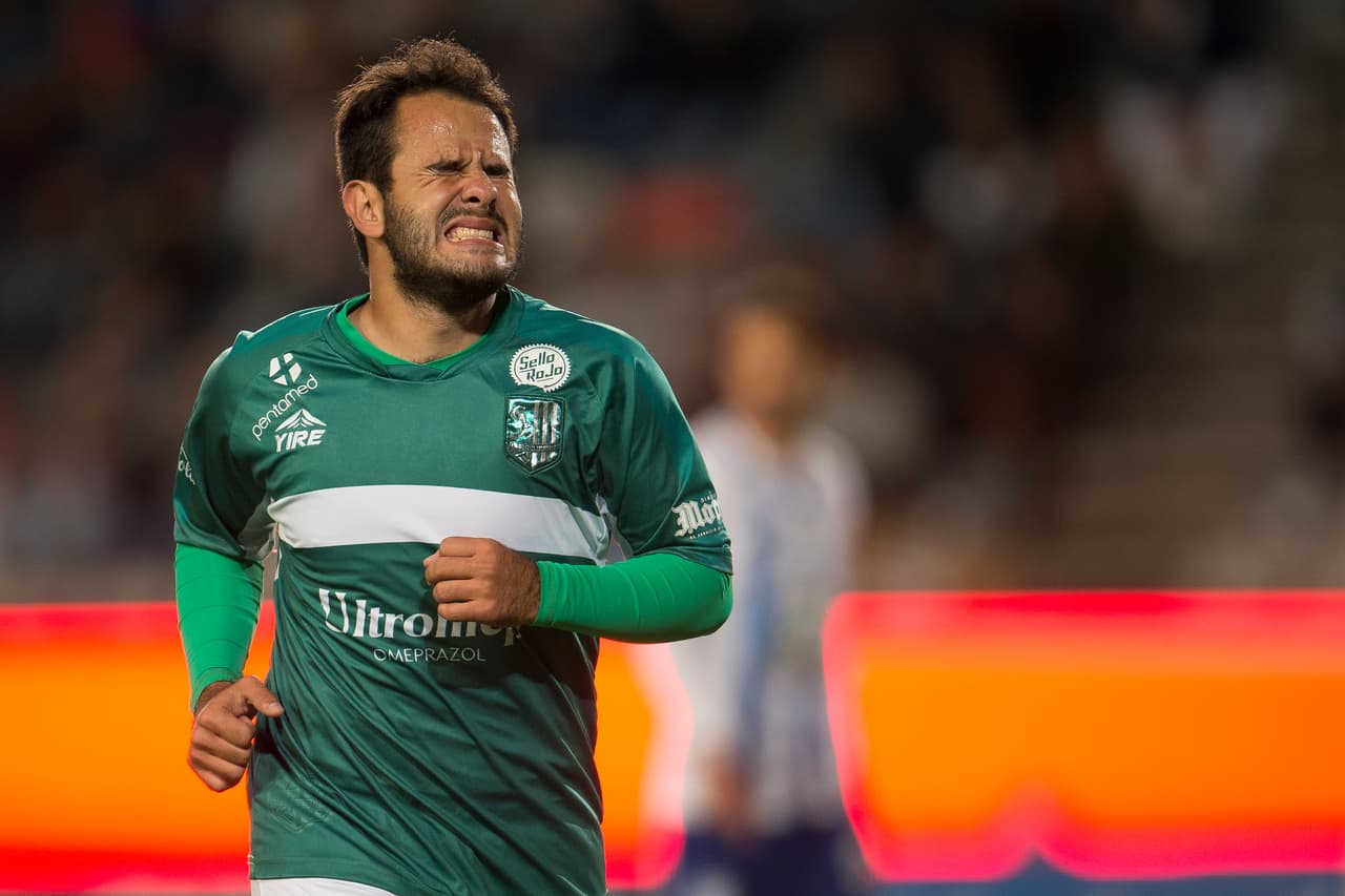 Luis Márquez pasa del Atlético Zacatepec a los Lobos BUAP en transferencia temporal.