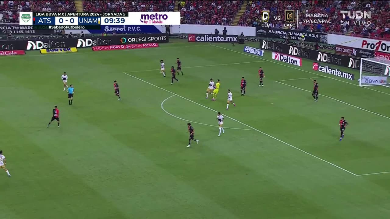 ¡TIRO ATAJADO! disparo por César Huerta.