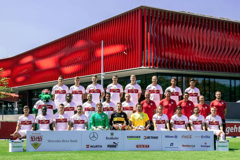 8) 
<b>Stuttgart</b>. El equipo de 'Los Rojos' es el octavo más costoso de la liga alemana. Su valor mercado colectivo asciende a los 154.3 millones de euros.