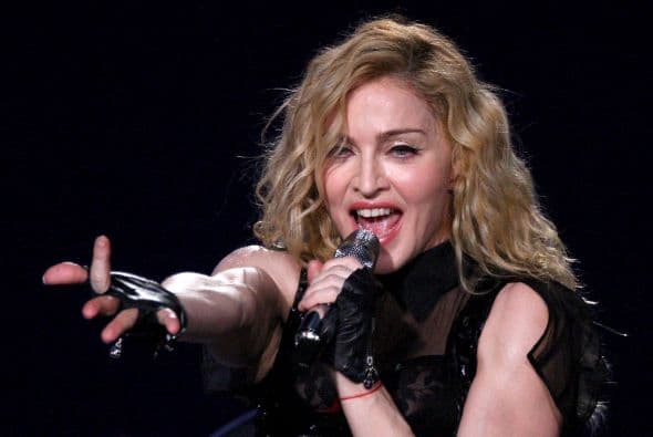 Se reportó que "La Reina del Pop" Madonna será la encargada de cantar en el medio tiempo del Super Bowl XLVI en Indianápolis el 5 de febrero del 2012. NFL.com/Español le rinde un homenaje con sus mejores imágenes a lo largo del tiempo.