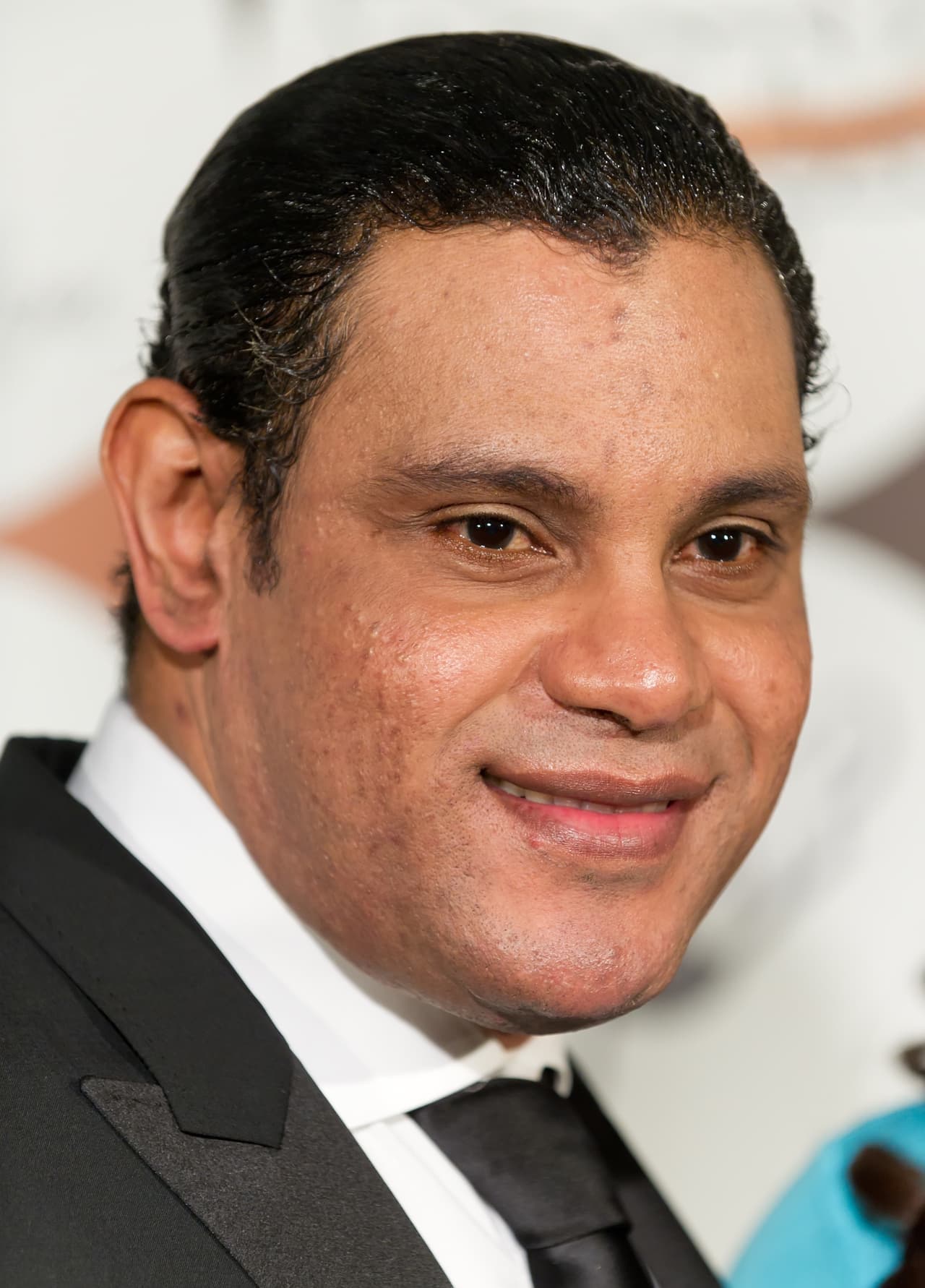 Para muchos, su cambio de apariencia ha sido catalogado como "una consecuencia psicológica de la supremacía blanca que aún existe" entre la sociedad estadounidense.