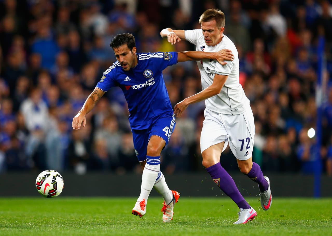 Otro al que hay que seguirle la pista es Cesc Fábregas, el español ex del Barcelona se convirtió en el arquitecto de la media cancha del Chelsea. Su visión de juego y toque de balón serán vitales para buscar el bicampeonato.