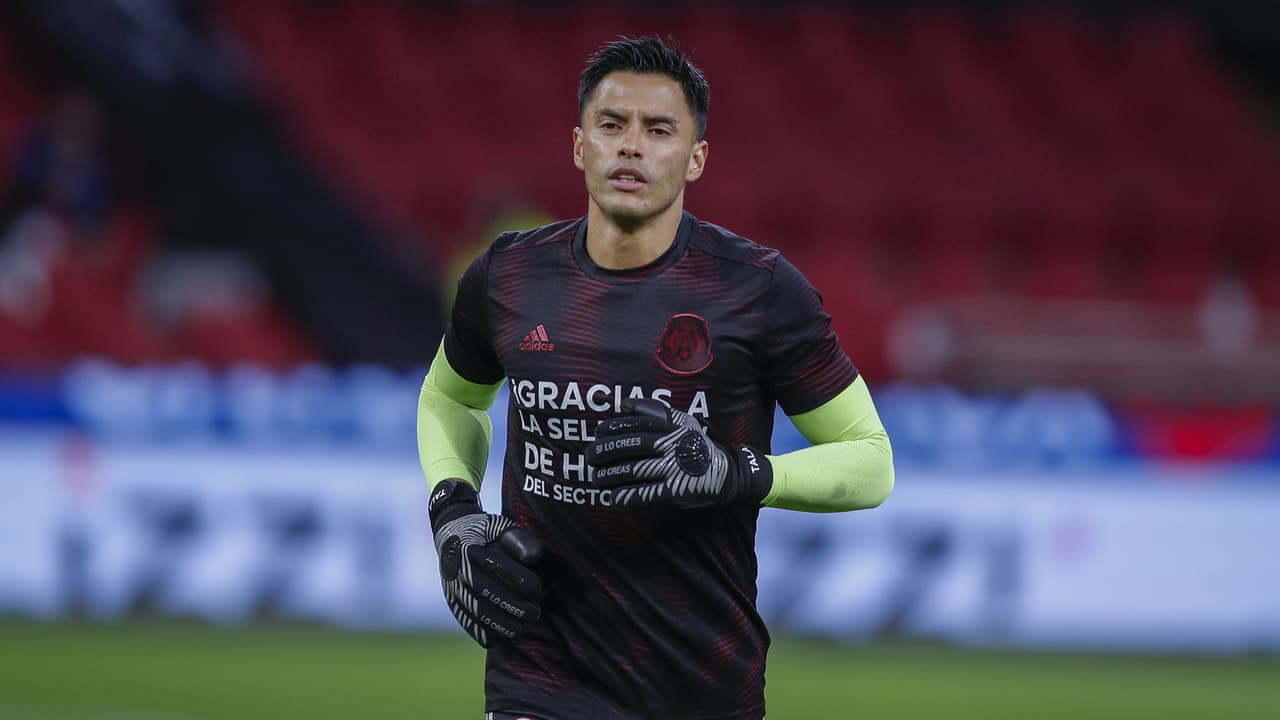 Alfredo Talavera, en duda para ser titular: tiene molestia en la rodilla