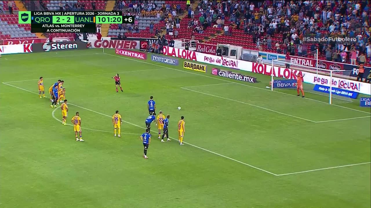 ¡GOL!  anota para Querétaro. Santiago Homenchenko