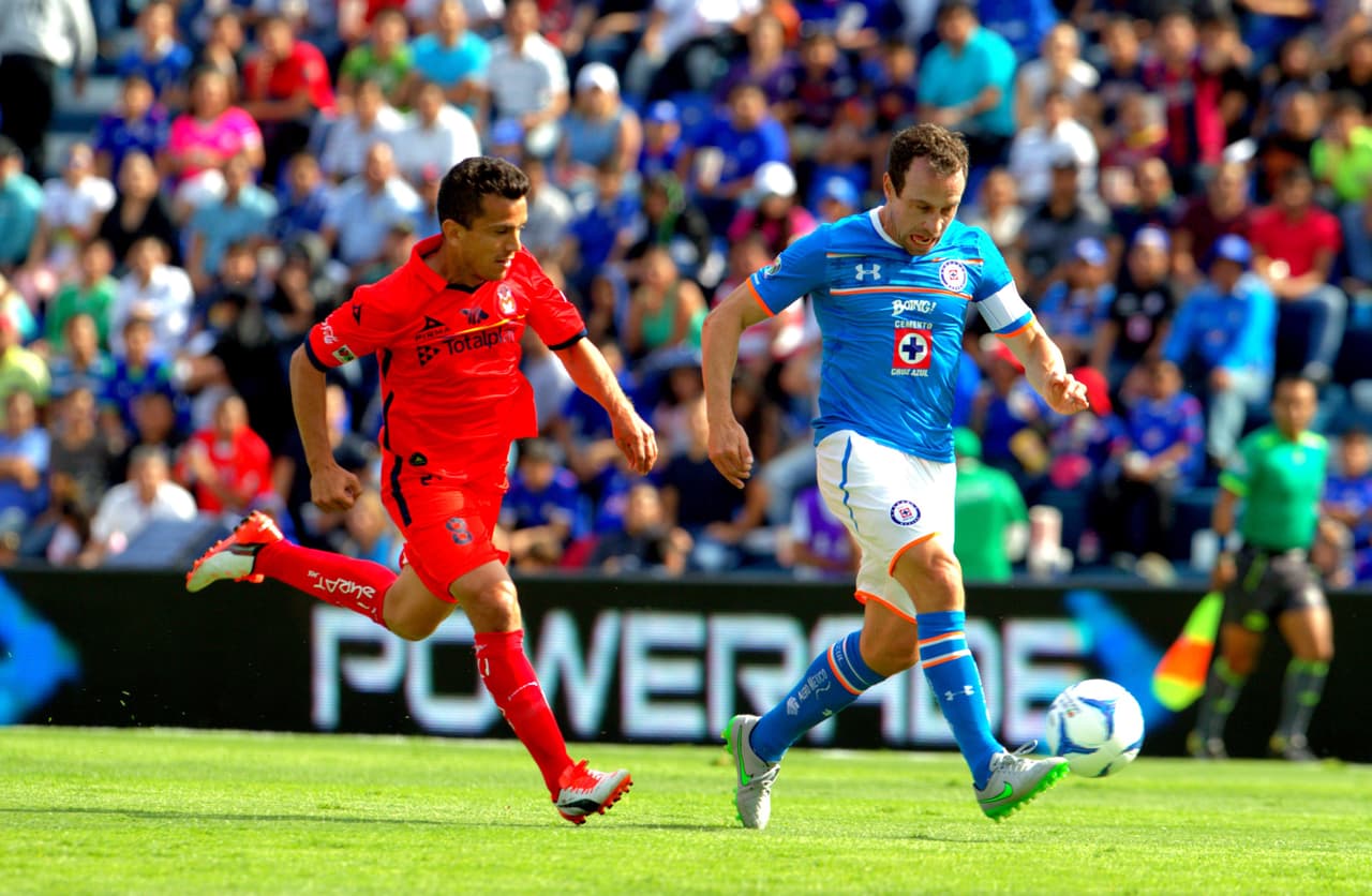 Por si fuera poco, los celestes deberán enfrentar este fin de semana a Chivas, el otro grande que no la pasó muy bien en el inicio del campeonato.