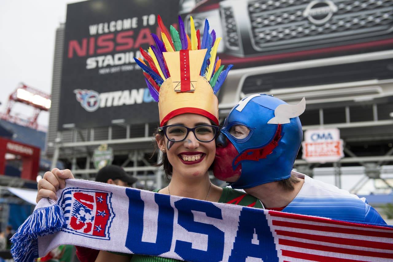 Foto de accion del partido Estados Unidos vs Mexico correspondiente a la Fecha FIFA celebrado en el estadio Nissan en Nashville, Tennessee. Action photo of the United States vs Mexico match corresponding to the FIFA Date held at the Nissan Stadium in Nashville, Tennessee. EN LA FOTO: