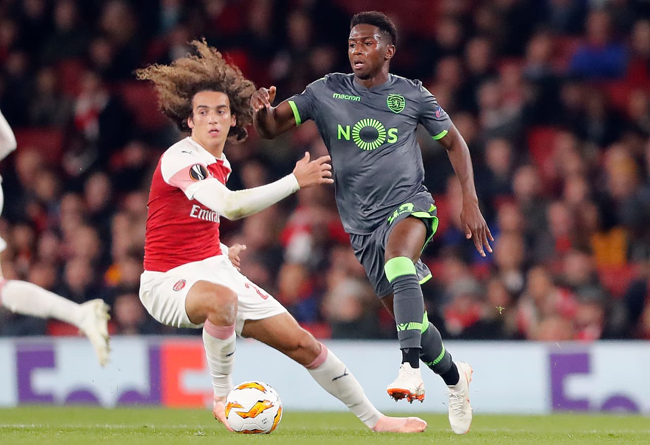 Sin embargo, las opciones de gol eran escasas y solo hubo una en la primera mitad lo suficientemente importante como para destacar.