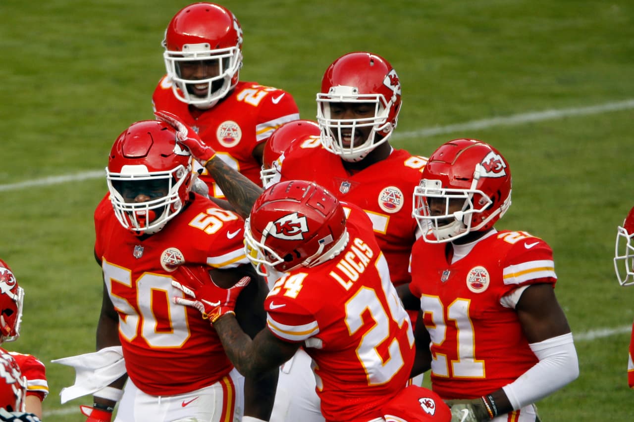 <b>3) Kansas City Chiefs (9-1)</b>. La victoria ante los Cardinals es quizás la menos convincente en semanas. Viendo el vaso medio lleno, podemos decir que la vilipendiada defensiva mostró mejorías.