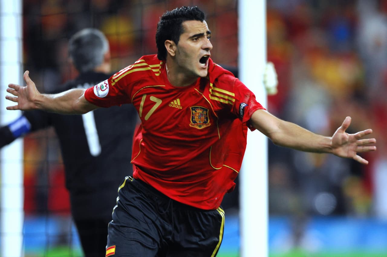 El goleador español Dani Güiza formó parte de la escuadra campeona de la Euro 2008 e incluso anotó dos goles ante Grecia y ante Rusia en las semifinales. Jugó en el Cerro Porteño de Paraguay. Ahora está en el Cádiz de segunda.