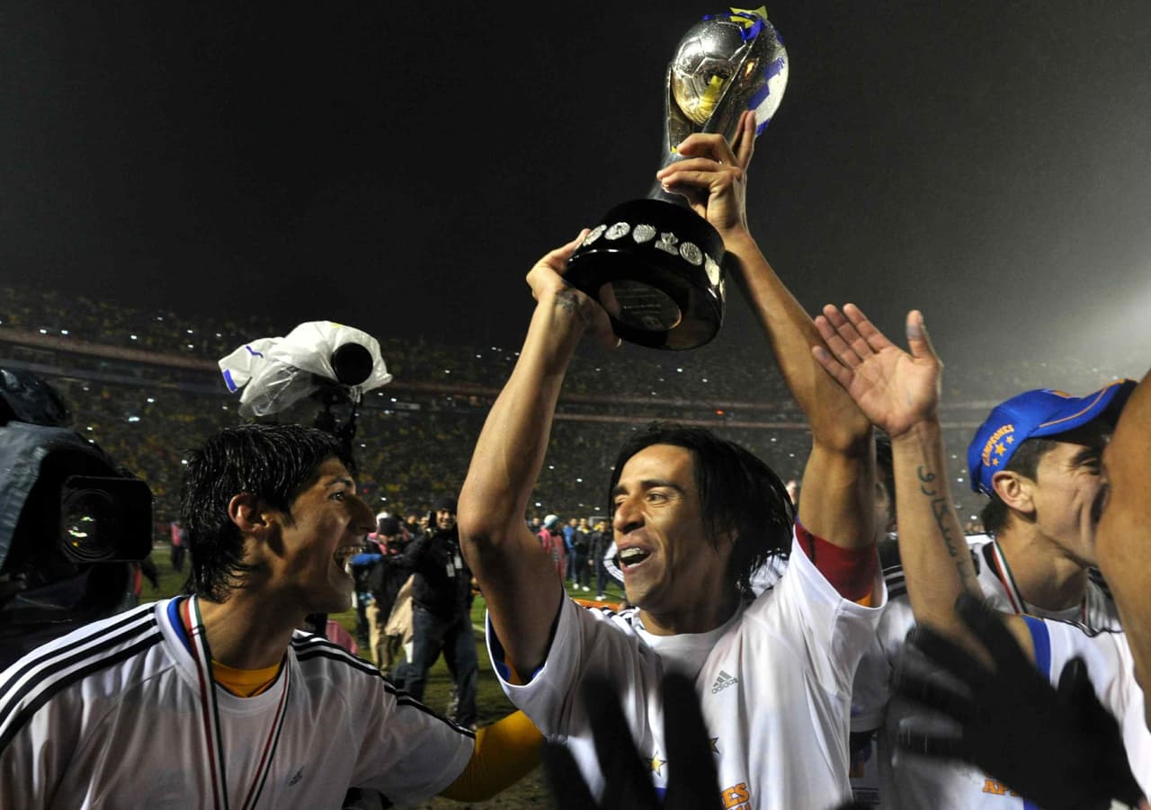 De esa nómina apenas se mantienen Hugo Ayala, Jesús Dueñas y Damián Álvarez en el actual equipo.