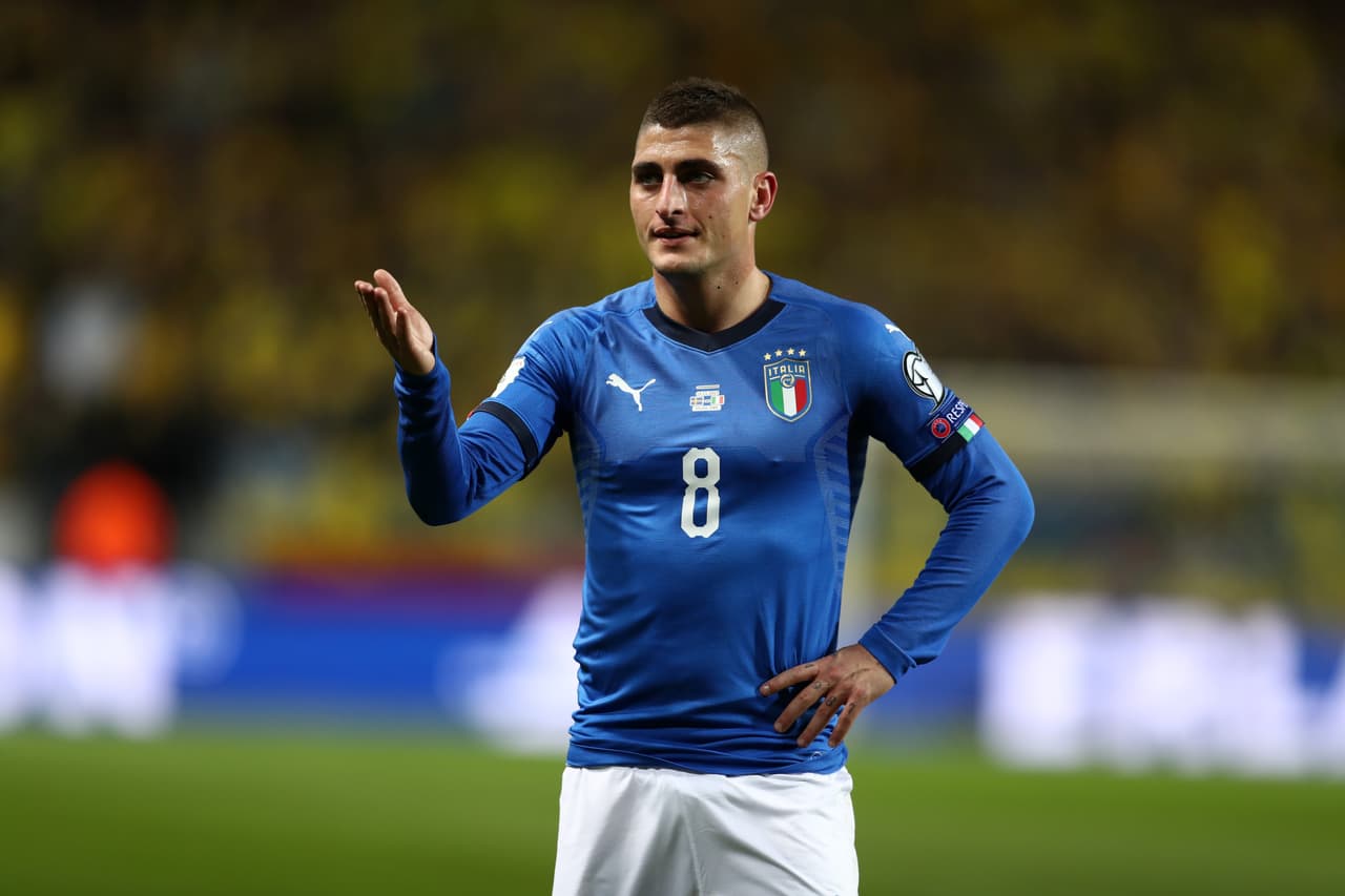 El italiano Marco Verratti, compañero de Di María en PSG y con puntuación de 88, es el otro elegido como volante central.