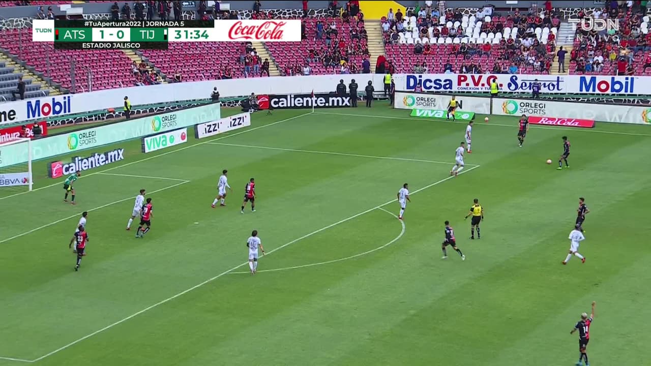 ¡TIRO ATAJADO! disparo por Ozziel Herrera.