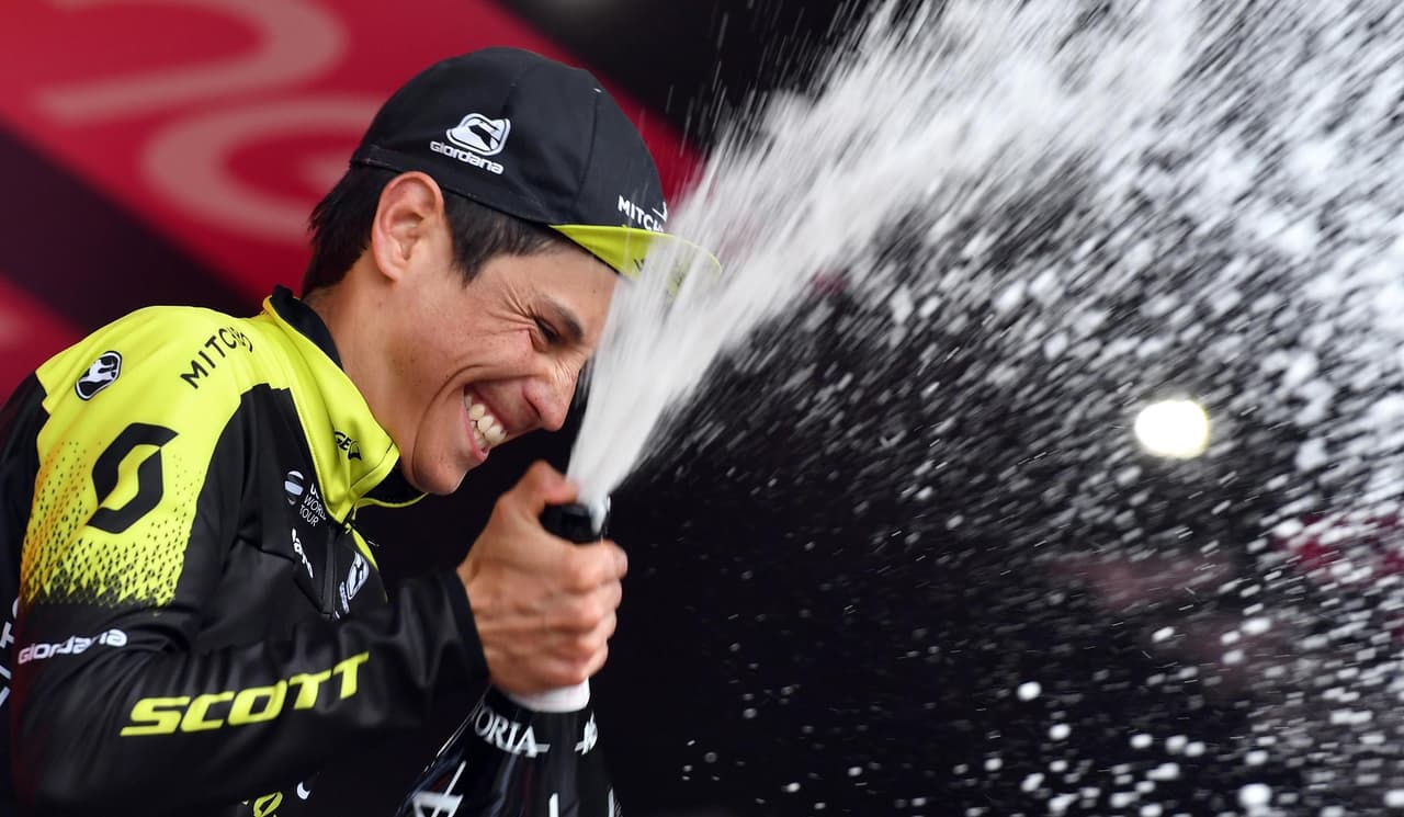 El "Chavito", de 28 años, segundo en el Giro 2016 y tercero en la Vuelta, recordó que quiere pelear entre los grandes y dio una muestra de eso.