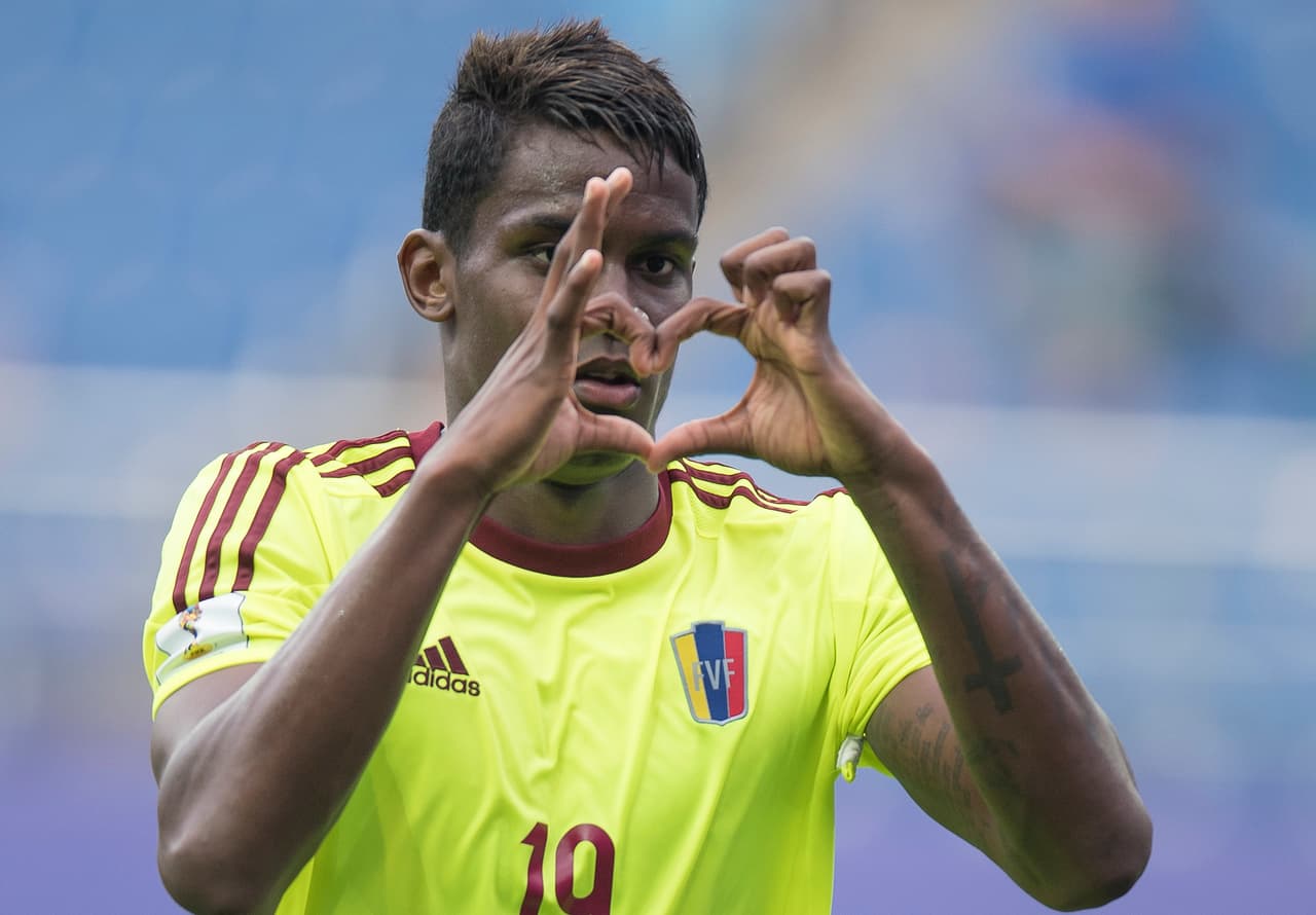 Sin embargo, Venezuela buscó agrandar su diferencia de gol y para ello esperó hasta el minuto 28 del segundo tiempo. El 5-0 llegó de nuevo en los pies de Cordova.